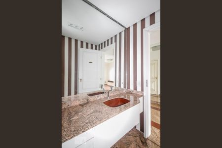 Apartamento à venda com 185m², 3 quartos e 3 vagasLavabo 