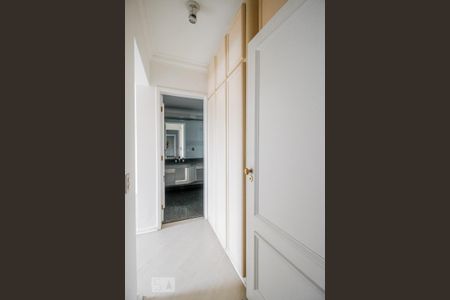 Apartamento à venda com 185m², 3 quartos e 3 vagasQuarto 2 suite