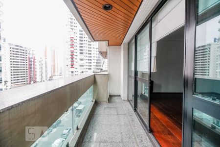 Varanda de apartamento à venda com 3 quartos, 185m² em Vila Regente Feijó, São Paulo