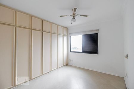 Apartamento à venda com 185m², 3 quartos e 3 vagasQuarto 2 suite