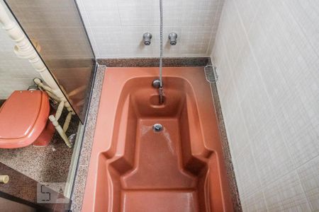 Apartamento à venda com 185m², 3 quartos e 3 vagasBanheiro suite