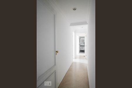 Apartamento à venda com 185m², 3 quartos e 3 vagasCorredor