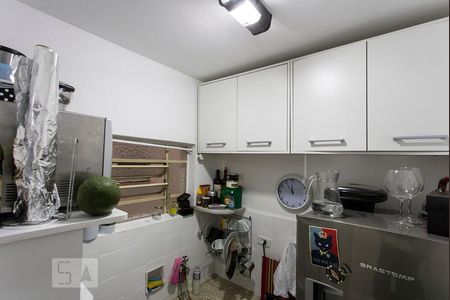 Cozinha de apartamento para alugar com 1 quarto, 38m² em Vila Buarque, São Paulo