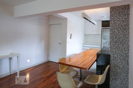 Apartamento à venda com 70m², 1 quarto e 1 vaga Apartamento à venda com 70m², 1 quarto e 1 vagaSala