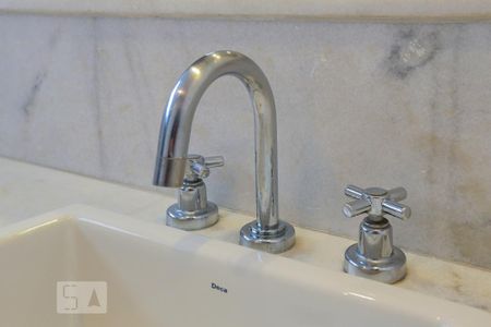 Apartamento à venda com 70m², 1 quarto e 1 vaga Apartamento à venda com 70m², 1 quarto e 1 vagaBanheiro da Suíte