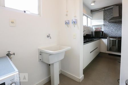 Apartamento à venda com 70m², 1 quarto e 1 vaga Apartamento à venda com 70m², 1 quarto e 1 vagaÁrea de Serviço