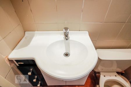 Apartamento para alugar com 56m², 2 quartos e 1 vaga Apartamento para alugar com 56m², 2 quartos e 1 vagaBanheiro