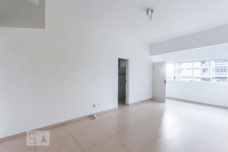 Apartamento para alugar com 36m², 1 quarto e sem vagaSala/Quarto