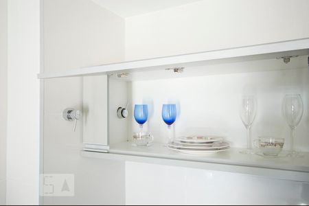 Detalhe Cozinha de apartamento para alugar com 1 quarto, 33m² em Santo Amaro, São Paulo