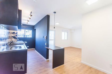 Cozinha/Sala de apartamento para alugar com 1 quarto, 62m² em Vila Ipojuca, São Paulo