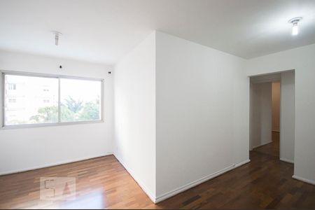Sala de apartamento à venda com 3 quartos, 80m² em Vila Nova Conceição, São Paulo