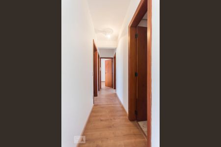 Apartamento à venda com 110m², 3 quartos e 3 vagas Apartamento à venda com 110m², 3 quartos e 3 vagasCorredor