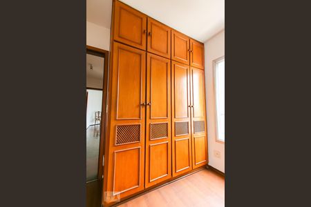 Apartamento à venda com 84m², 3 quartos e 1 vaga Apartamento à venda com 84m², 3 quartos e 1 vagaCloset da suíte