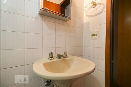 Apartamento à venda com 84m², 3 quartos e 1 vaga Apartamento à venda com 84m², 3 quartos e 1 vagaBanheiro Social