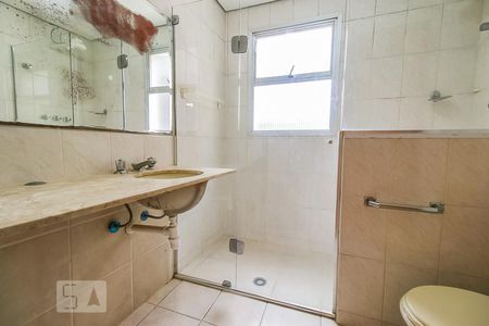 Apartamento à venda com 84m², 3 quartos e 1 vaga Apartamento à venda com 84m², 3 quartos e 1 vagaBanheiro da Suíte