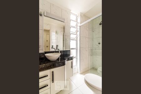 Banheiro de apartamento para alugar com 2 quartos, 60m² em Perdizes, São Paulo