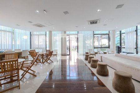 Apartamento para alugar com 50m², 1 quarto e 1 vaga Apartamento para alugar com 50m², 1 quarto e 1 vagaÁrea comum - Salão de festas