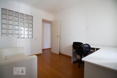 Apartamento para alugar com 117m², 3 quartos e 2 vagasQuarto 2