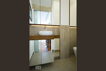 Lavabo de apartamento para alugar com 1 quarto, 47m² em Bela Vista, São Paulo