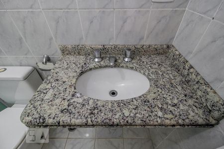 Apartamento para alugar com 56m², 2 quartos e 1 vaga Apartamento para alugar com 56m², 2 quartos e 1 vagaBanheiro suite