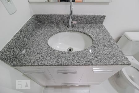 Apartamento para alugar com 68m², 2 quartos e 1 vagaBanheiro suite