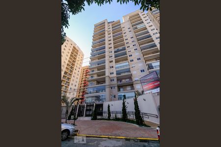 Apartamento para alugar com 68m², 2 quartos e 1 vagaFachada