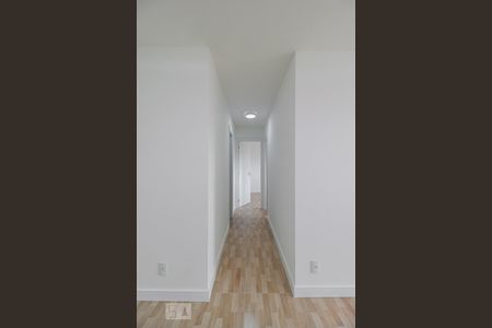 Apartamento para alugar com 68m², 2 quartos e 1 vagaCorredor