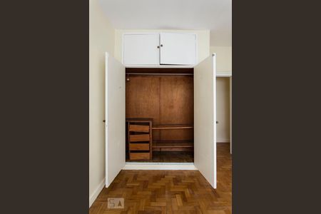 Apartamento para alugar com 160m², 3 quartos e 1 vaga Apartamento para alugar com 160m², 3 quartos e 1 vagaQuarto 1