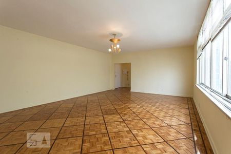 Apartamento para alugar com 160m², 3 quartos e 1 vaga Apartamento para alugar com 160m², 3 quartos e 1 vagaSala
