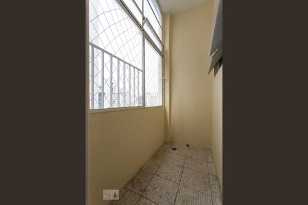 Apartamento para alugar com 160m², 3 quartos e 1 vaga Apartamento para alugar com 160m², 3 quartos e 1 vagaVaranda