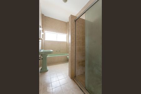 Apartamento para alugar com 160m², 3 quartos e 1 vaga Apartamento para alugar com 160m², 3 quartos e 1 vagaBanheiro 1