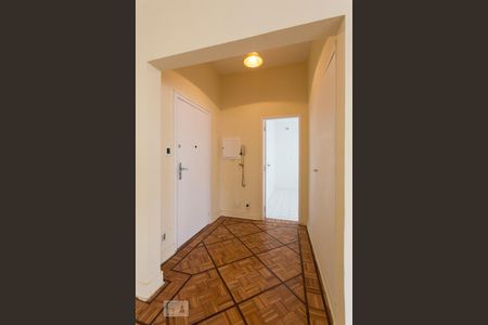 Apartamento para alugar com 160m², 3 quartos e 1 vaga Apartamento para alugar com 160m², 3 quartos e 1 vagaEntrada social