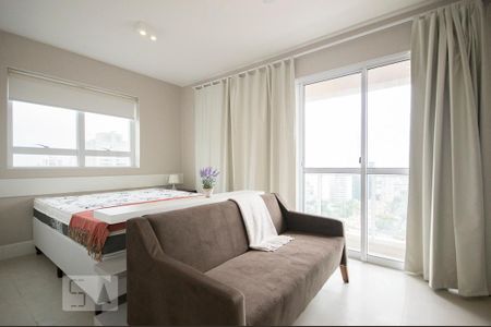 Suíte/Sala de kitnet/studio para alugar com 1 quarto, 50m² em Brooklin Paulista, São Paulo