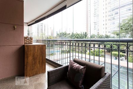 Varanda de apartamento para alugar com 4 quartos, 131m² em Jardim Vila Mariana, São Paulo