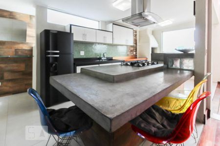 Apartamento à venda com 130m², 3 quartos e 1 vagaCozinha