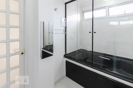 Apartamento à venda com 130m², 3 quartos e 1 vagaBanheiro da Suíte 