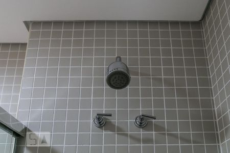 Apartamento para alugar com 65m², 1 quarto e 1 vaga Apartamento para alugar com 65m², 1 quarto e 1 vagaBanheiro da Suite