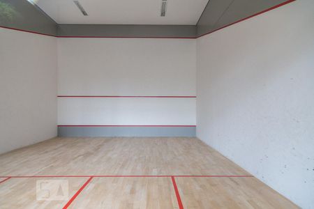 Apartamento para alugar com 65m², 1 quarto e 1 vaga Apartamento para alugar com 65m², 1 quarto e 1 vagaQuadra de Squash