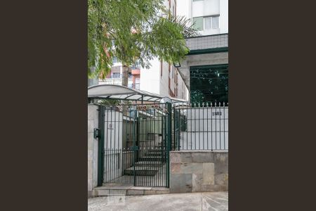 Apartamento à venda com 85m², 2 quartos e sem vaga Apartamento à venda com 85m², 2 quartos e sem vagaFachada