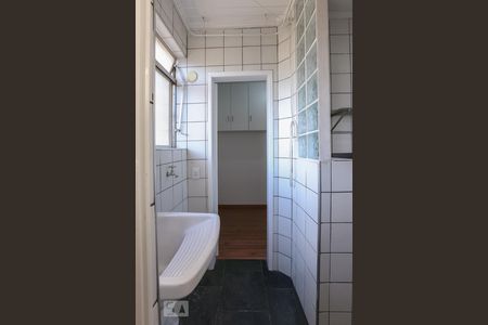 Apartamento para alugar com 67m², 2 quartos e 1 vagaÁrea de Serviço