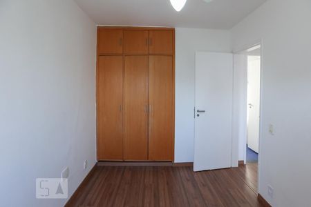 Apartamento para alugar com 67m², 2 quartos e 1 vagaQuarto 2