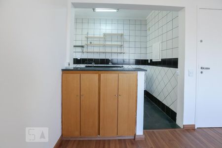 Sala de apartamento para alugar com 2 quartos, 67m² em Indianópolis, São Paulo