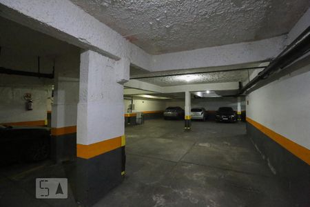 Apartamento para alugar com 67m², 2 quartos e 1 vagaGaragem