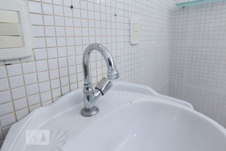 Apartamento para alugar com 67m², 2 quartos e 1 vagaBanheiro