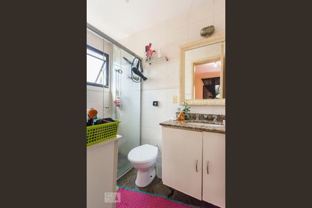 Apartamento à venda com 120m², 3 quartos e 2 vagas Apartamento à venda com 120m², 3 quartos e 2 vagasBanheiro Suite