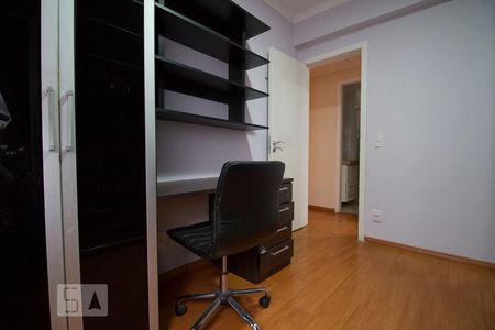 Quarto 1 de apartamento para alugar com 2 quartos, 74m² em Bosque da Saúde, São Paulo