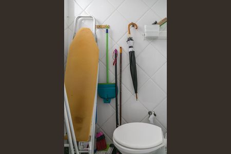 Apartamento à venda com 74m², 2 quartos e 1 vagaBanheiro de serviço