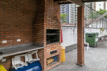 Apartamento à venda com 74m², 2 quartos e 1 vagaChurrasqueira