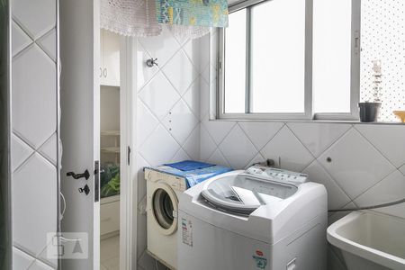 Apartamento à venda com 74m², 2 quartos e 1 vagaÁrea de serviço