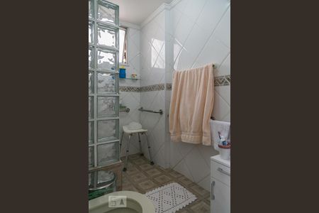 Apartamento à venda com 74m², 2 quartos e 1 vagaBanheiro do Quarto 2 (suite)